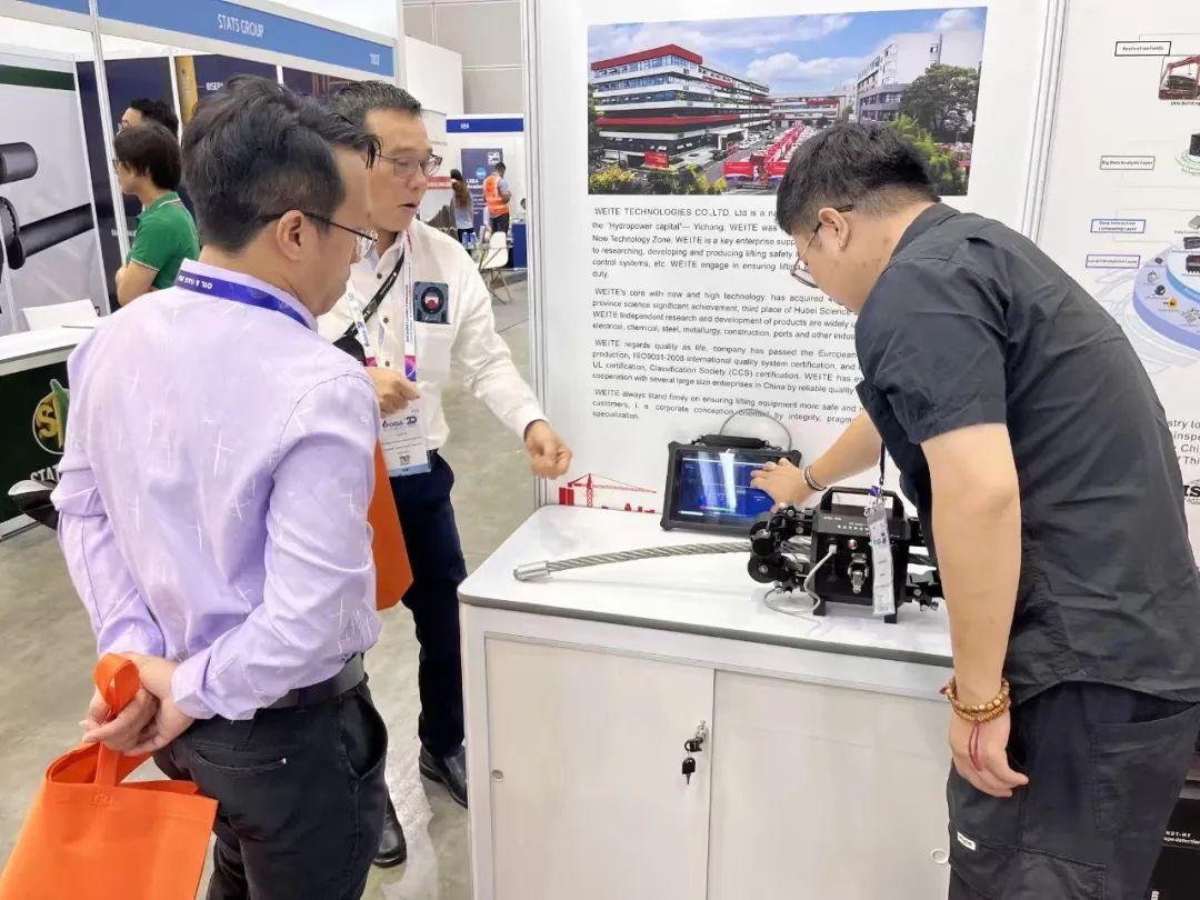 Weite s'est rendu à Kuala Lumpur pour assister à l'exposition asiatique sur le pétrole et le gaz