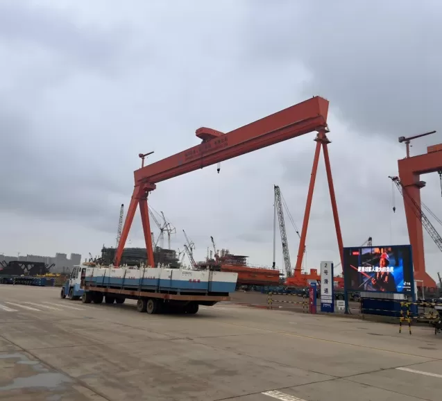 Le limiteur de surcharge de WTAU a été appliqué avec succès à une grue portique de 1000 tonnes de la Qingdao Offshore Oil Corporation.