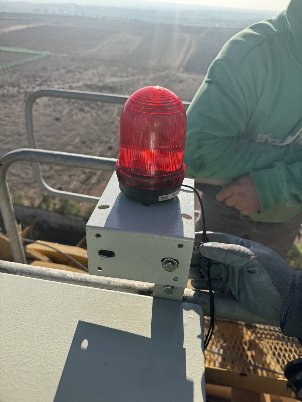 Un groupe de construction marocain de renom a installé avec succès le système anticollision de WTAU, renforçant ainsi les mesures de sécurité pour les opérations industrielles.